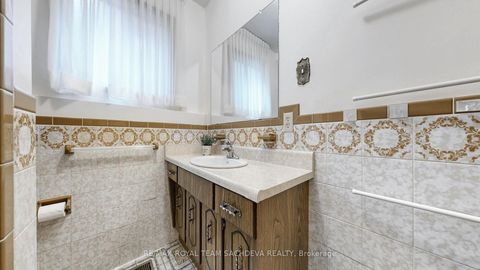 Photo 37 at 4611 Kingston Road, West Hill, Toronto