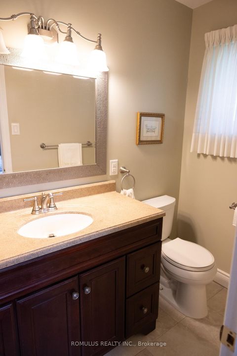 Photo 14 at 28 Eldorado Court, York University Heights, Toronto