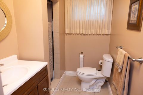 Photo 24 at 28 Eldorado Court, York University Heights, Toronto