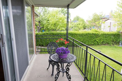 Photo 27 at 28 Eldorado Court, York University Heights, Toronto