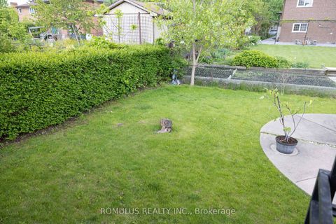 Photo 29 at 28 Eldorado Court, York University Heights, Toronto