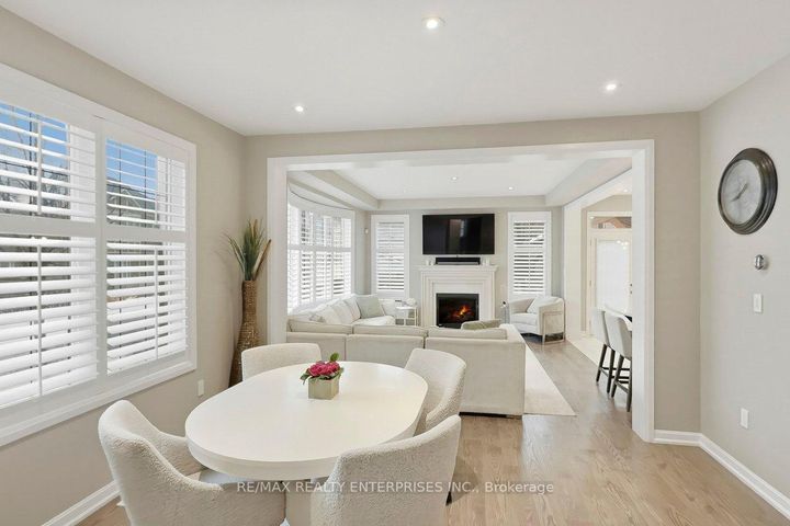 Photo 4 at 355 Wisteria Way, GO Glenorchy, Oakville