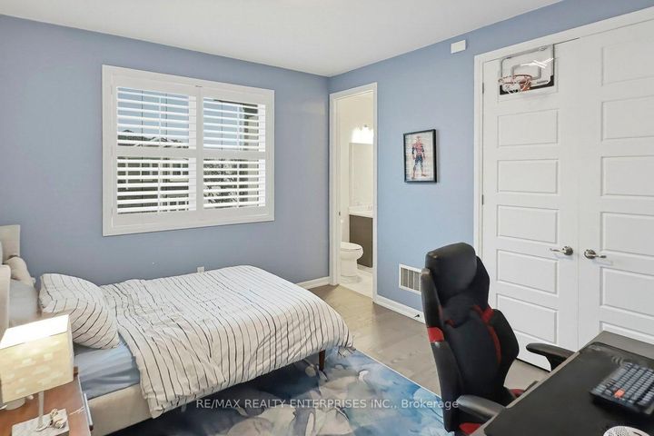 Photo 21 at 355 Wisteria Way, GO Glenorchy, Oakville
