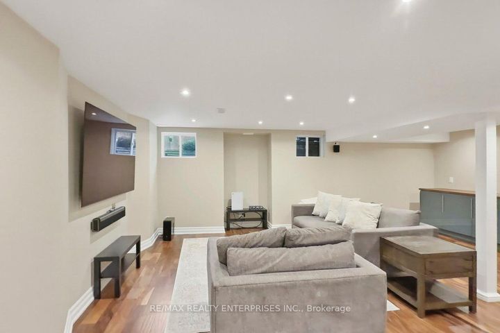 Photo 30 at 355 Wisteria Way, GO Glenorchy, Oakville