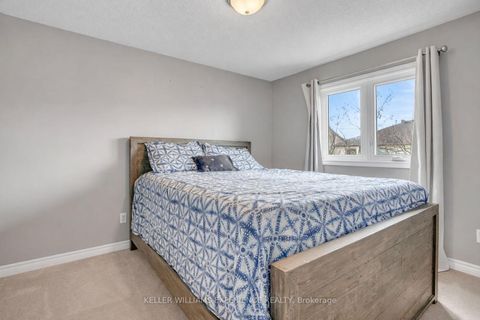 Photo 10 at 24 Lindsay Court, Cundles East, Barrie