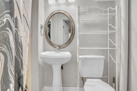 Photo 17 at 24 Lindsay Court, Cundles East, Barrie