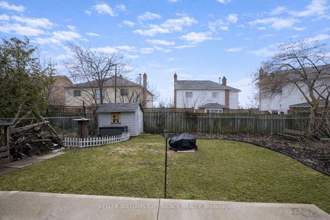 Photo 21 at 24 Lindsay Court, Cundles East, Barrie