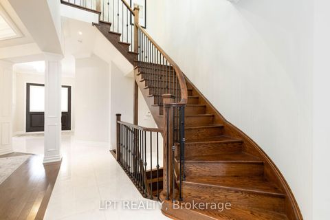 Photo 12 at 113 Burns Boulevard, King City, King