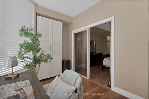 Photo 14 at 113 - 309 Major Mackenzie Drive E, Harding, Richmond Hill