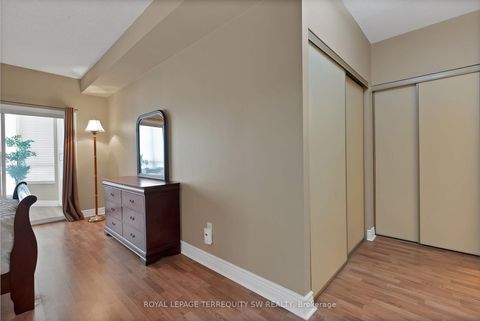 Photo 23 at 113 - 309 Major Mackenzie Drive E, Harding, Richmond Hill