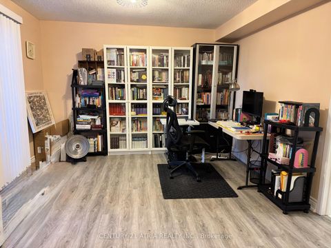 Photo 3 at 38 Henderson Drive, Aurora Highlands, Aurora