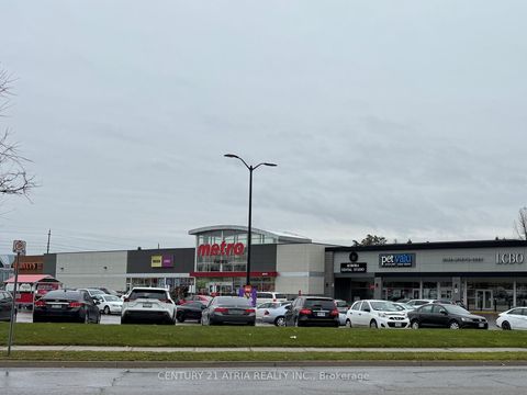 Photo 24 at 38 Henderson Drive, Aurora Highlands, Aurora