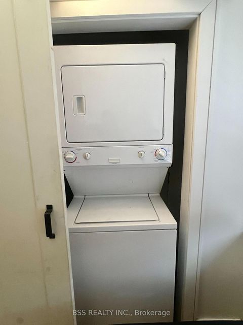 Photo 5 at 71 Scarborough Heights Boulevard, Cliffcrest, Toronto