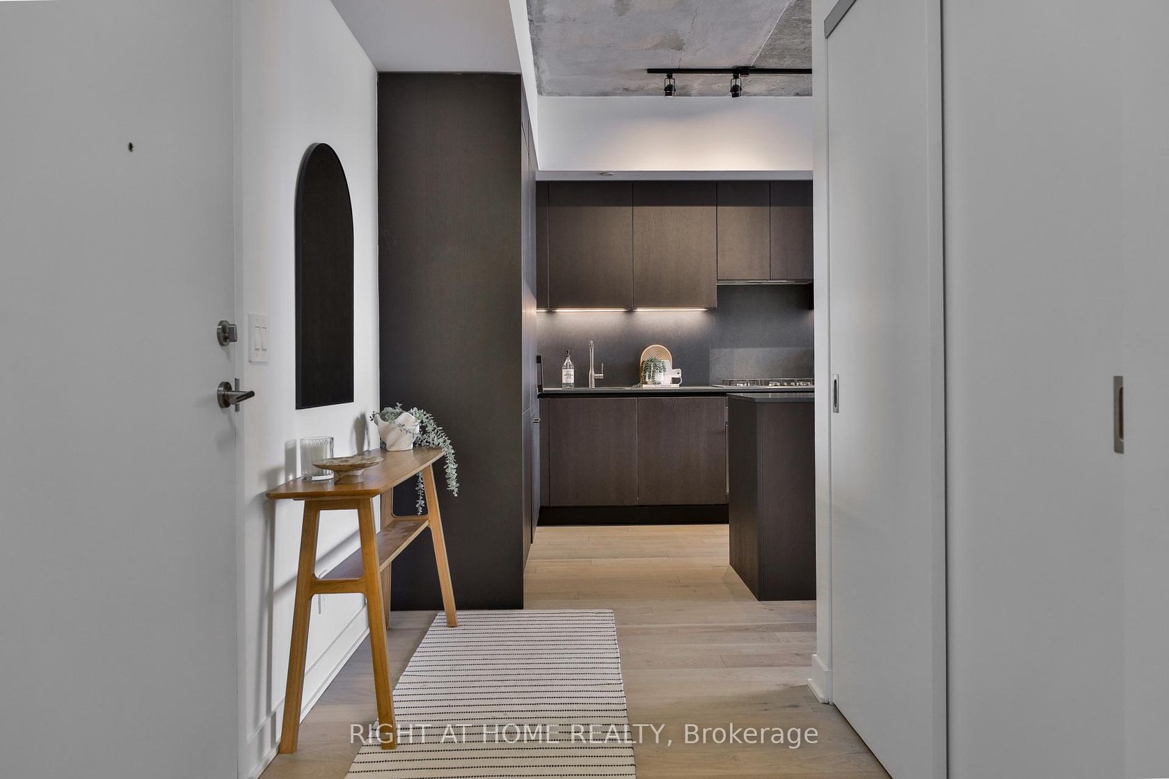 PH 6 - 2720 Dundas Street W, Junction Area, Toronto photo 4