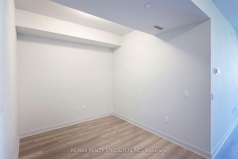 Photo 10 at 1504 - 2920 Highway 7, Concord, Vaughan