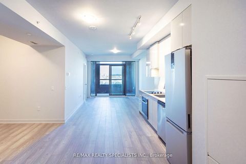 Photo 12 at 1504 - 2920 Highway 7, Concord, Vaughan