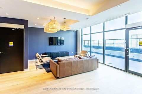 Photo 36 at 1504 - 2920 Highway 7, Concord, Vaughan