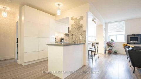 Photo 3 at 313 - 7398 Yonge Street, Yorkhill, Vaughan