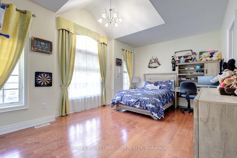 Photo 32 at 58 Michael Fisher Avenue, Patterson, Vaughan