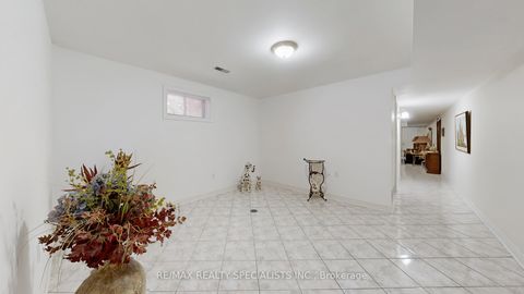 Photo 23 at 953 Dupont Street, Junction, Toronto