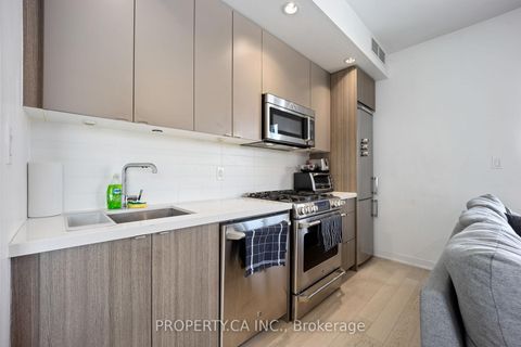 Photo 8 at 612 - 88 Colgate Avenue, South Riverdale, Toronto