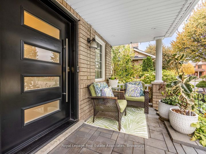 Photo 2 at 6214 Miriam Way, Lisgar, Mississauga