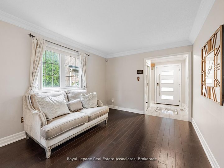 Photo 4 at 6214 Miriam Way, Lisgar, Mississauga