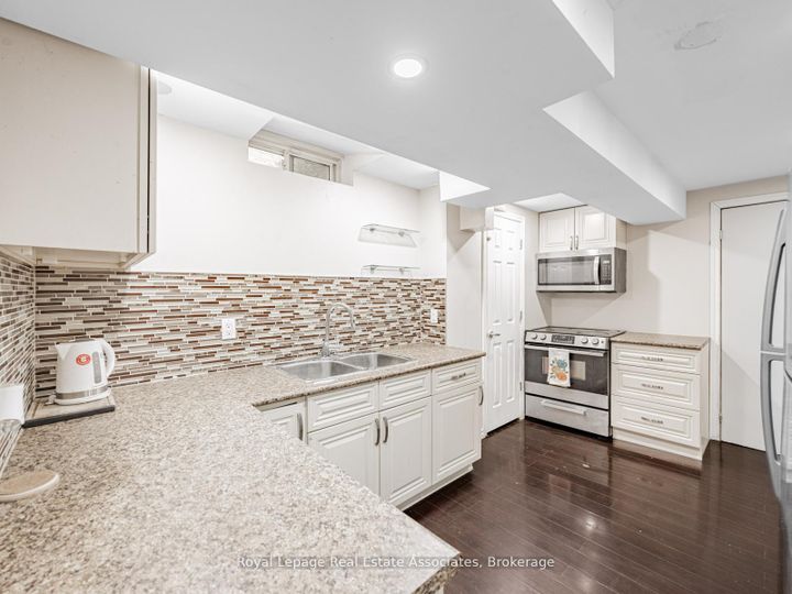 Photo 26 at 6214 Miriam Way, Lisgar, Mississauga