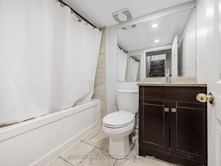 Photo 27 at 6214 Miriam Way, Lisgar, Mississauga