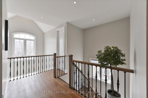 Photo 10 at 18 Rotondo Crescent, Kleinburg, Vaughan