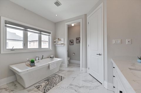 Photo 14 at 18 Rotondo Crescent, Kleinburg, Vaughan