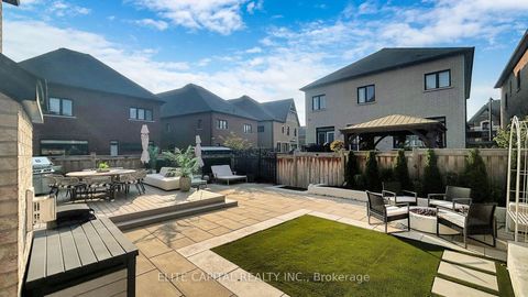 Photo 27 at 18 Rotondo Crescent, Kleinburg, Vaughan