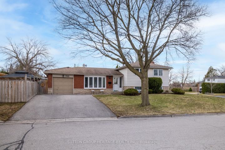 Photo 1 at 762 Clifton Drive, Centennial, Oshawa