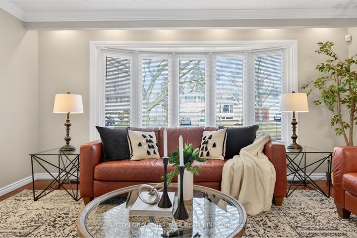 Photo 9 at 762 Clifton Drive, Centennial, Oshawa