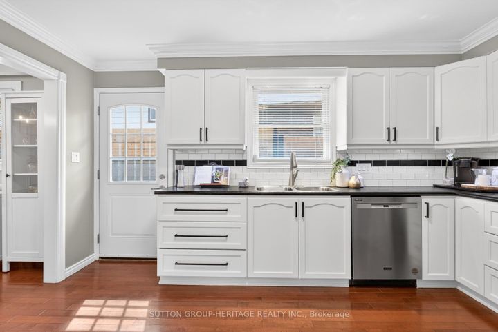 Photo 18 at 762 Clifton Drive, Centennial, Oshawa