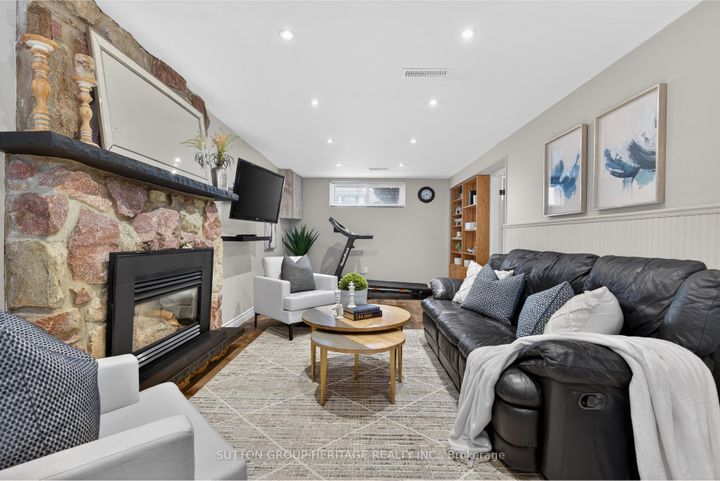 Photo 34 at 762 Clifton Drive, Centennial, Oshawa