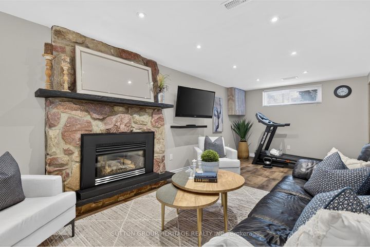 Photo 35 at 762 Clifton Drive, Centennial, Oshawa