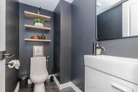 Photo 8 at 3 - 171 William Duncan Road, CFB, Toronto