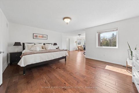 Photo 15 at 4 Marinucci Court, Mill Pond, Richmond Hill