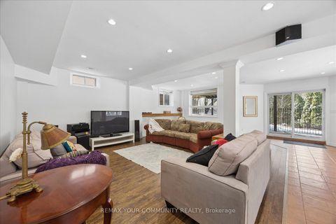 Photo 24 at 4 Marinucci Court, Mill Pond, Richmond Hill