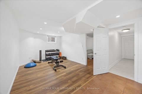 Photo 27 at 4 Marinucci Court, Mill Pond, Richmond Hill