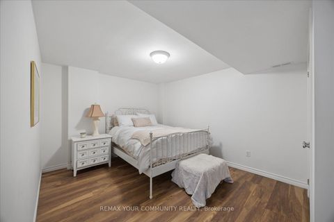 Photo 28 at 4 Marinucci Court, Mill Pond, Richmond Hill