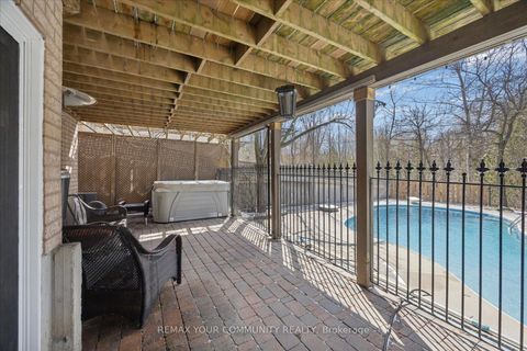 Photo 38 at 4 Marinucci Court, Mill Pond, Richmond Hill