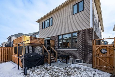 Photo 7 at 153 Terry Fox Drive, Rural Barrie Southeast, Barrie