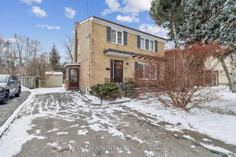 Photo 2 at 139 Yorkview Drive, Willowdale West, Toronto