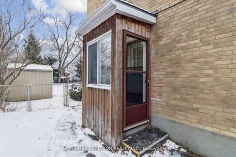 Photo 30 at 139 Yorkview Drive, Willowdale West, Toronto