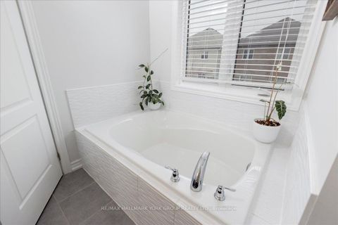 Photo 21 at 39 Prosser Crescent, Sutton & Jackson's Point, Georgina