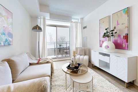 Photo 6 at 307 - 75 North Park Road S, Beverley Glen, Vaughan