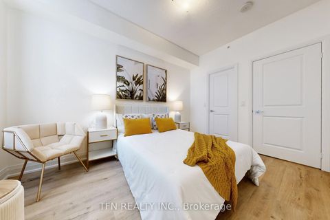 Photo 13 at 307 - 75 North Park Road S, Beverley Glen, Vaughan