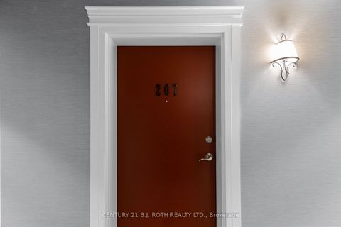 Photo 3 at 207 - 5 Greenwich Street, Ardagh, Barrie